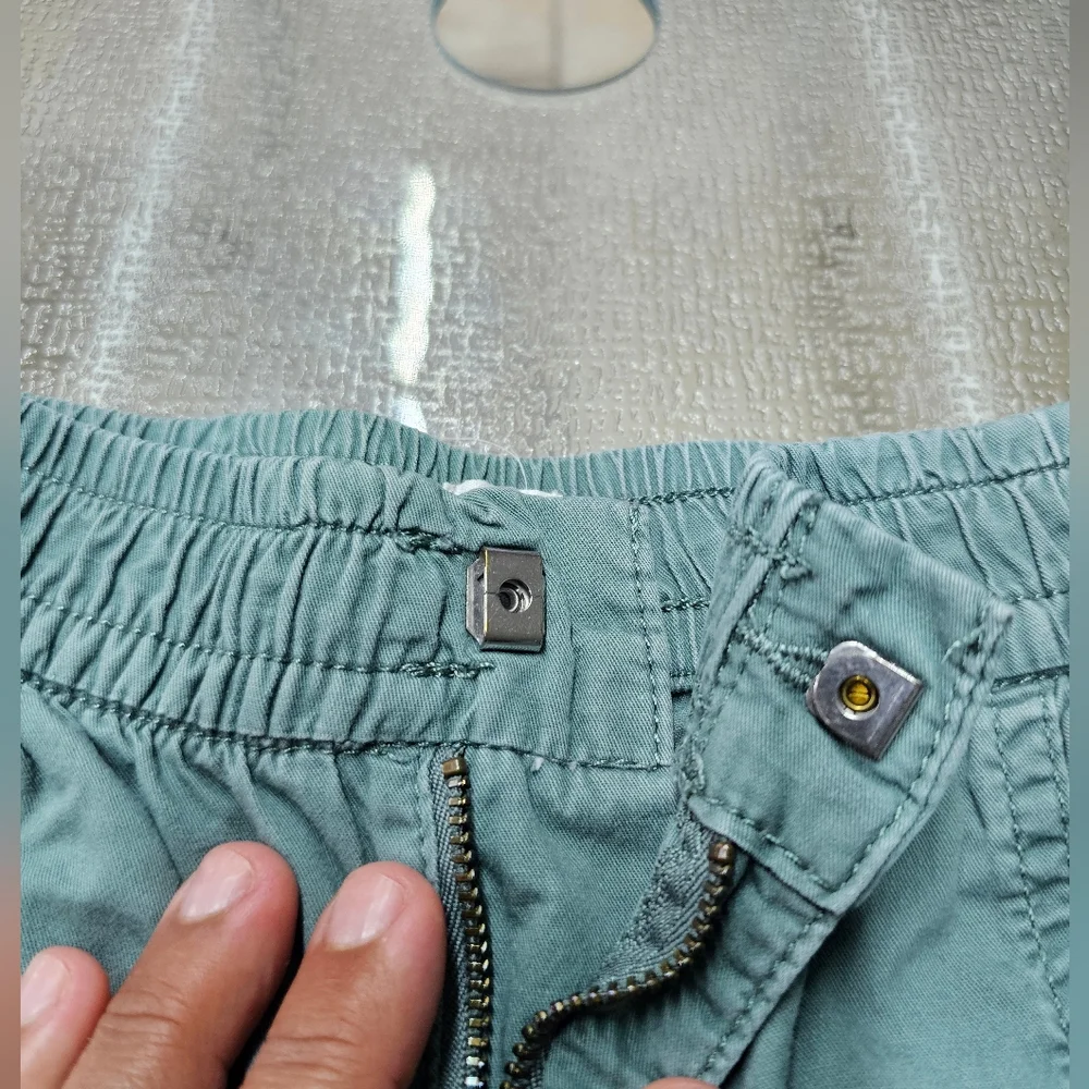 GAP Kids Green Cargo Pants Size 7 | Utility Pockets Elastic Waist Comfort Fit